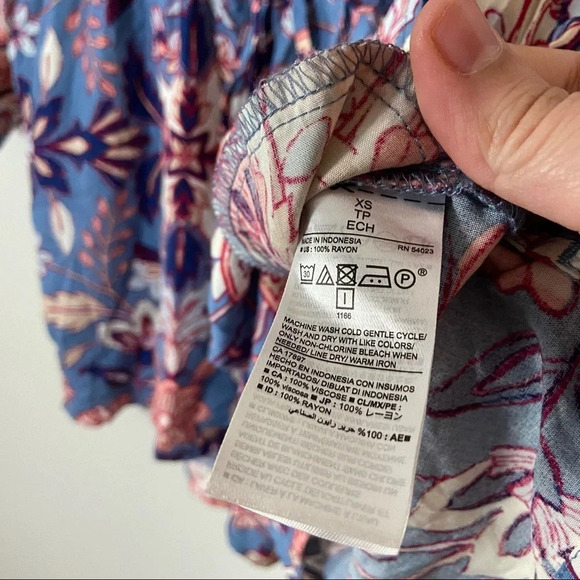 Old Navy Floral Romper Long Sleeve Hidden Button XS Boho Casual Chic - Picture 8 of 11